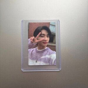 Stray kids Hyunjin double sided photocard from album go live